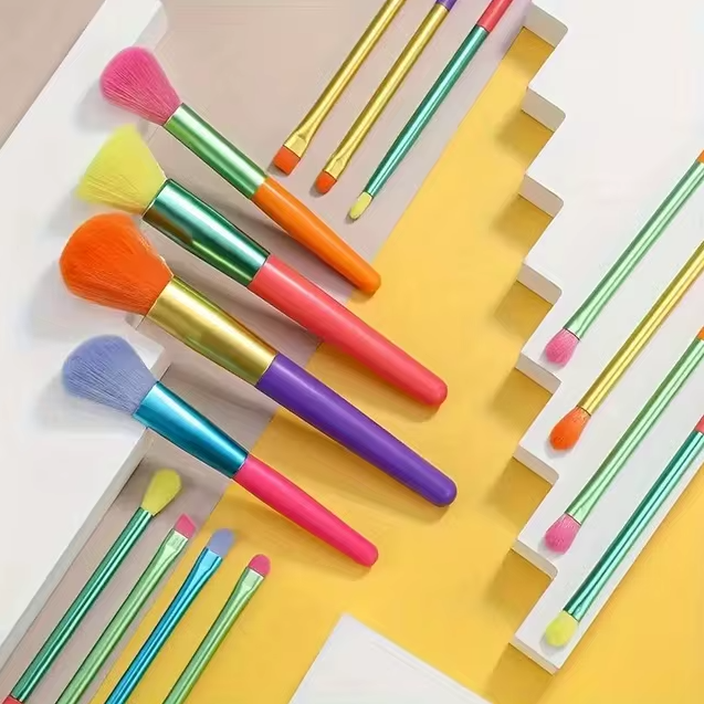 🌈 Prism Dream – 15-Piece Rainbow Makeup Brush Set